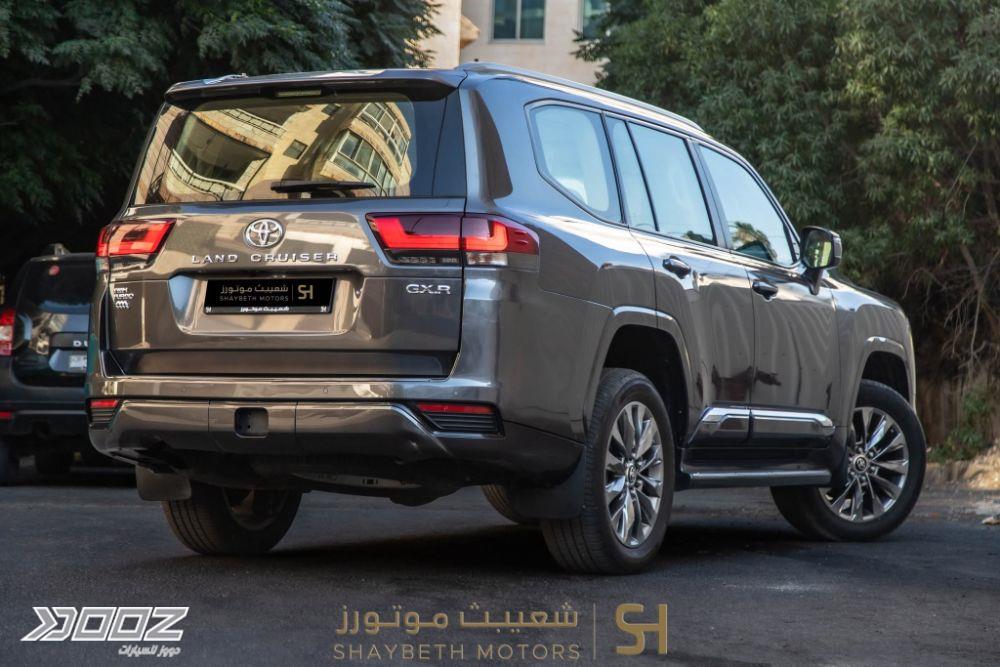 تويوتا لاند كروزر 2023 للبيع في عمان