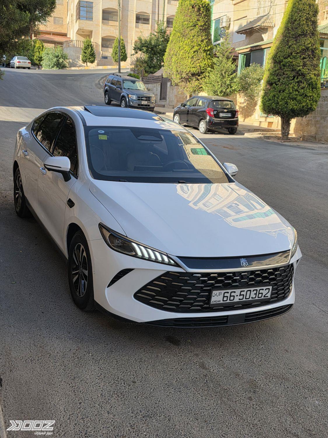 بي واي دي QIN Plus DM-i 2025 للبيع في عمان