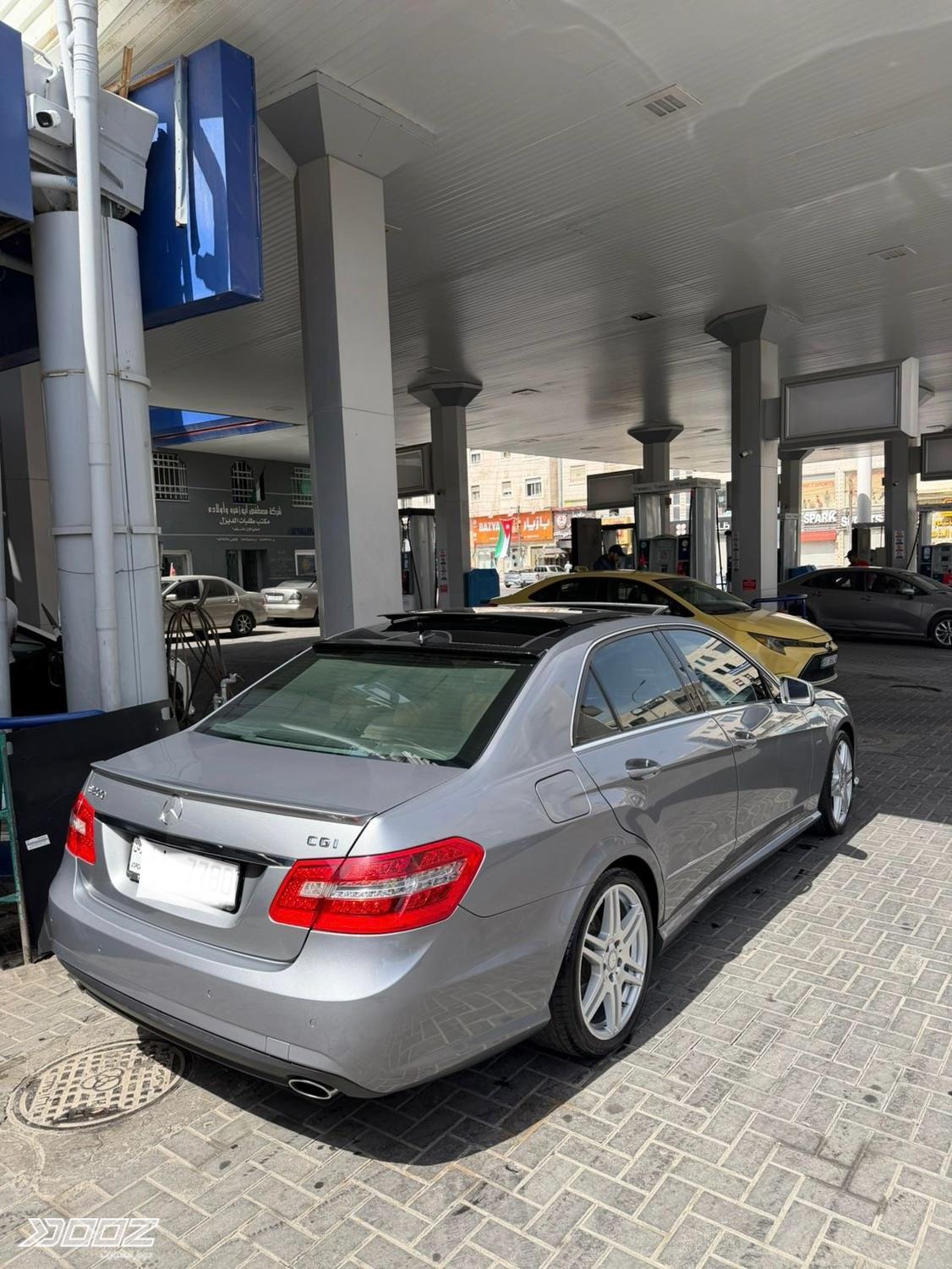 Mercedes E200 2010 for sale in Ramtha
