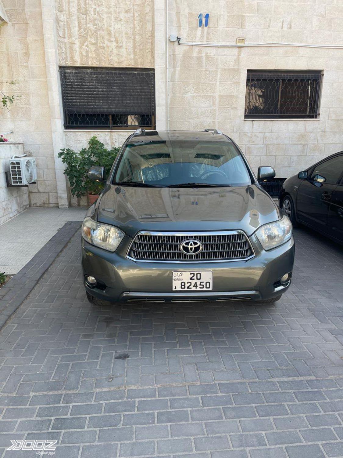 Toyota Highlander 2010 for sale in Amman