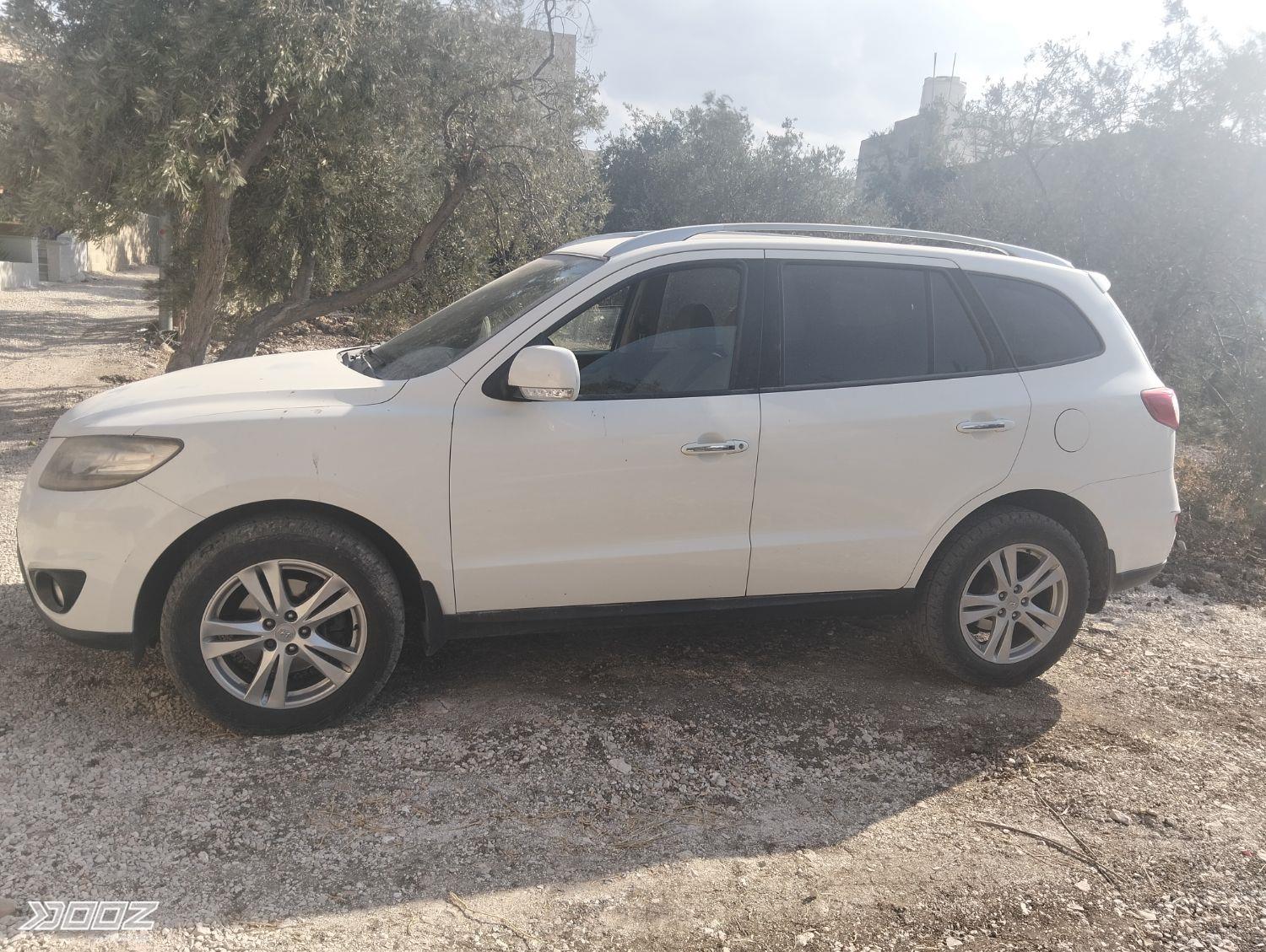 Hyundai Santa Fe 2011 for sale in Irbid