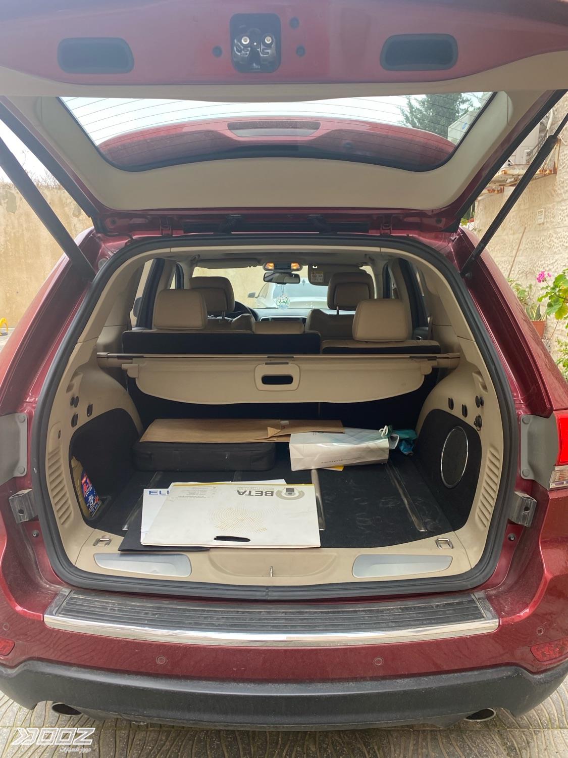 Jeep Grand Cherokee 2014 for sale in Amman