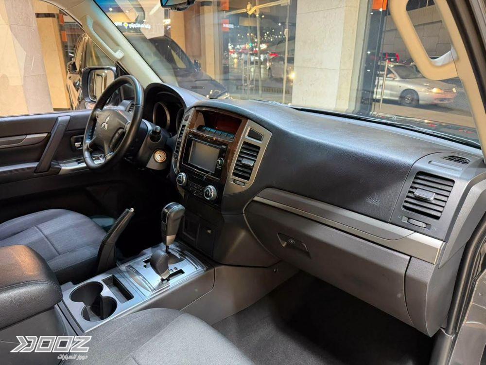 ميتسوبيشي Pajero 2019 للبيع في عمان