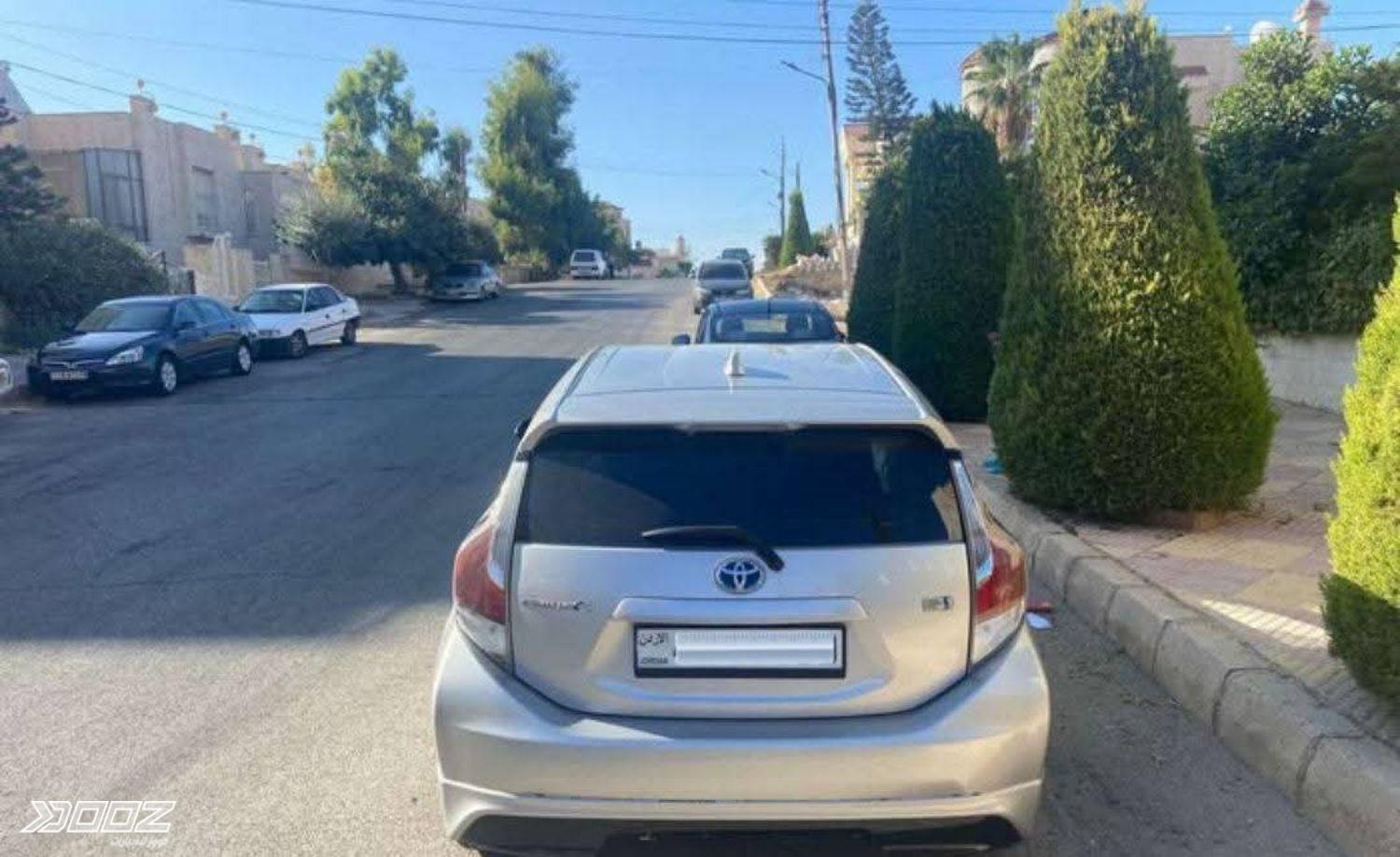 Toyota Prius C 2016 for sale in Zarqa