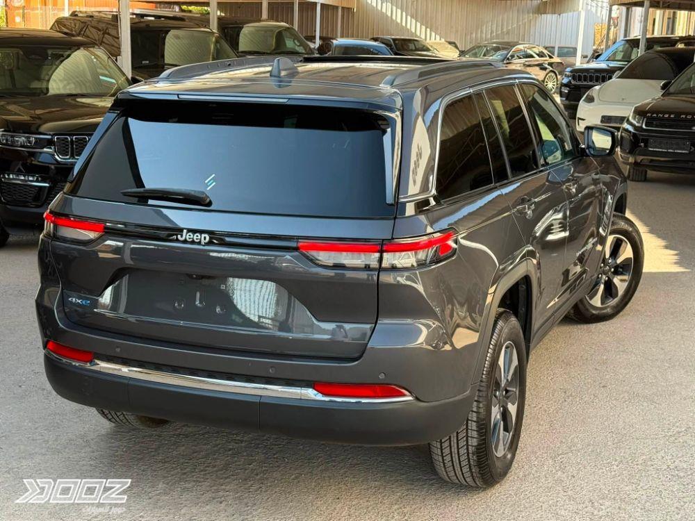 Jeep Grand Cherokee 2024 للبيع في الزرقاء-المنطقة الحرة