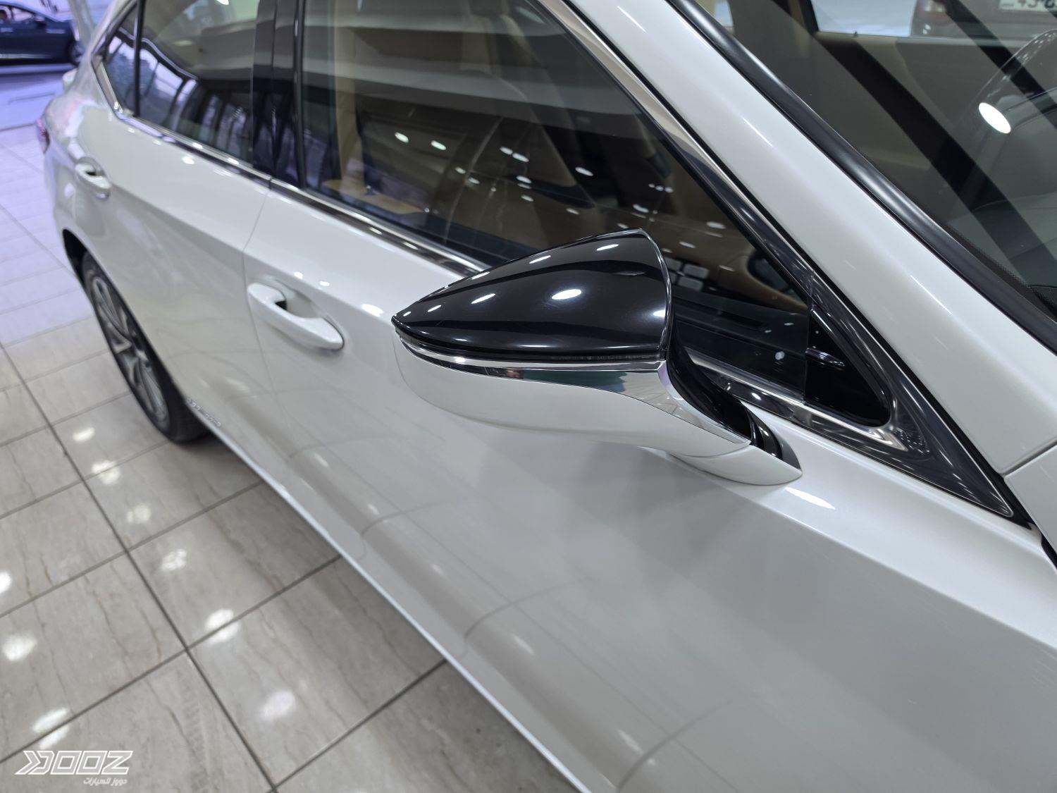 Lexus ES300H 2022 for sale in Amman