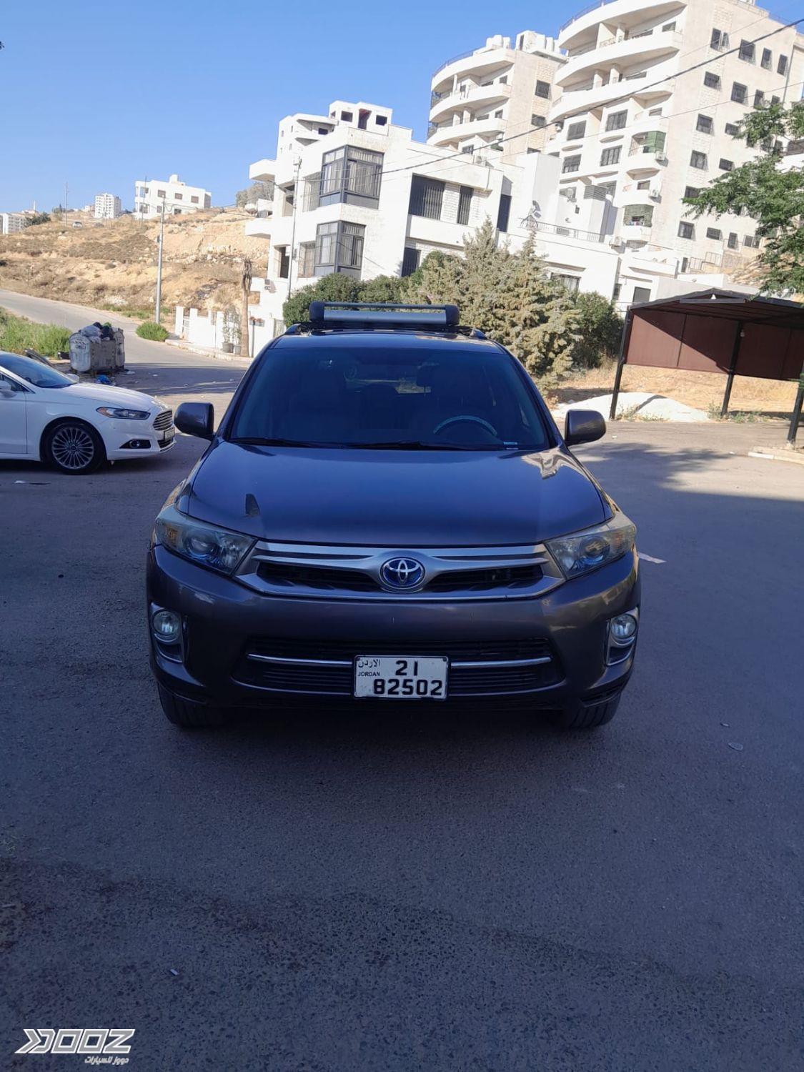 Toyota Highlander 2013 for sale in Amman