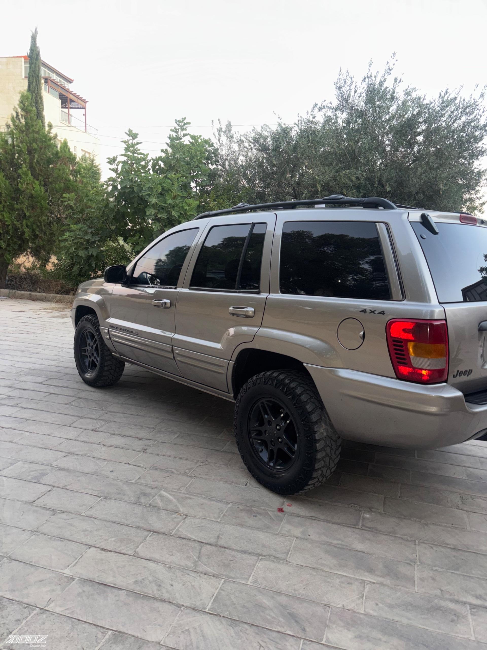 Jeep Grand Cherokee 2000 for sale in Amman