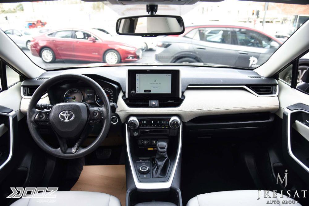 تويوتا RAV4 2024 للبيع في عمان