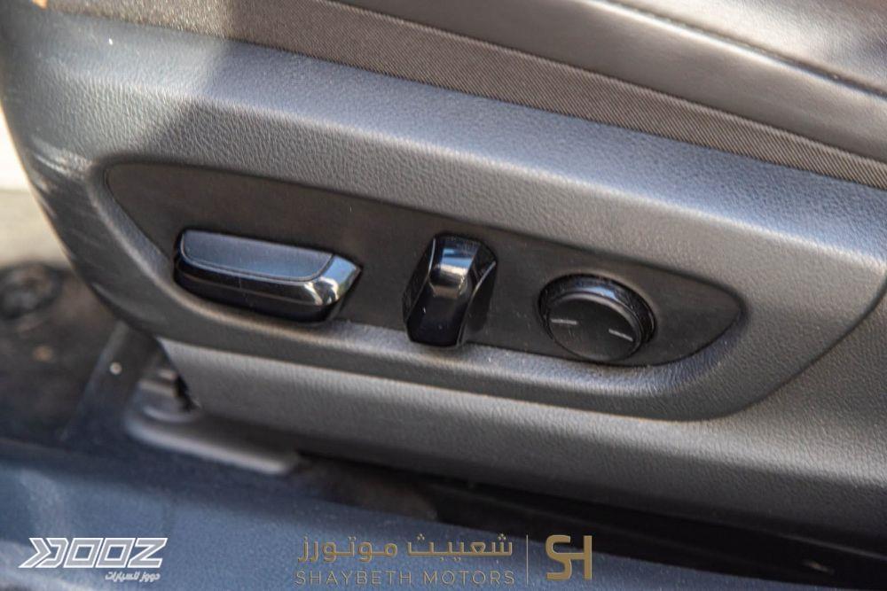 Lexus ES300H 2022 for sale in Amman