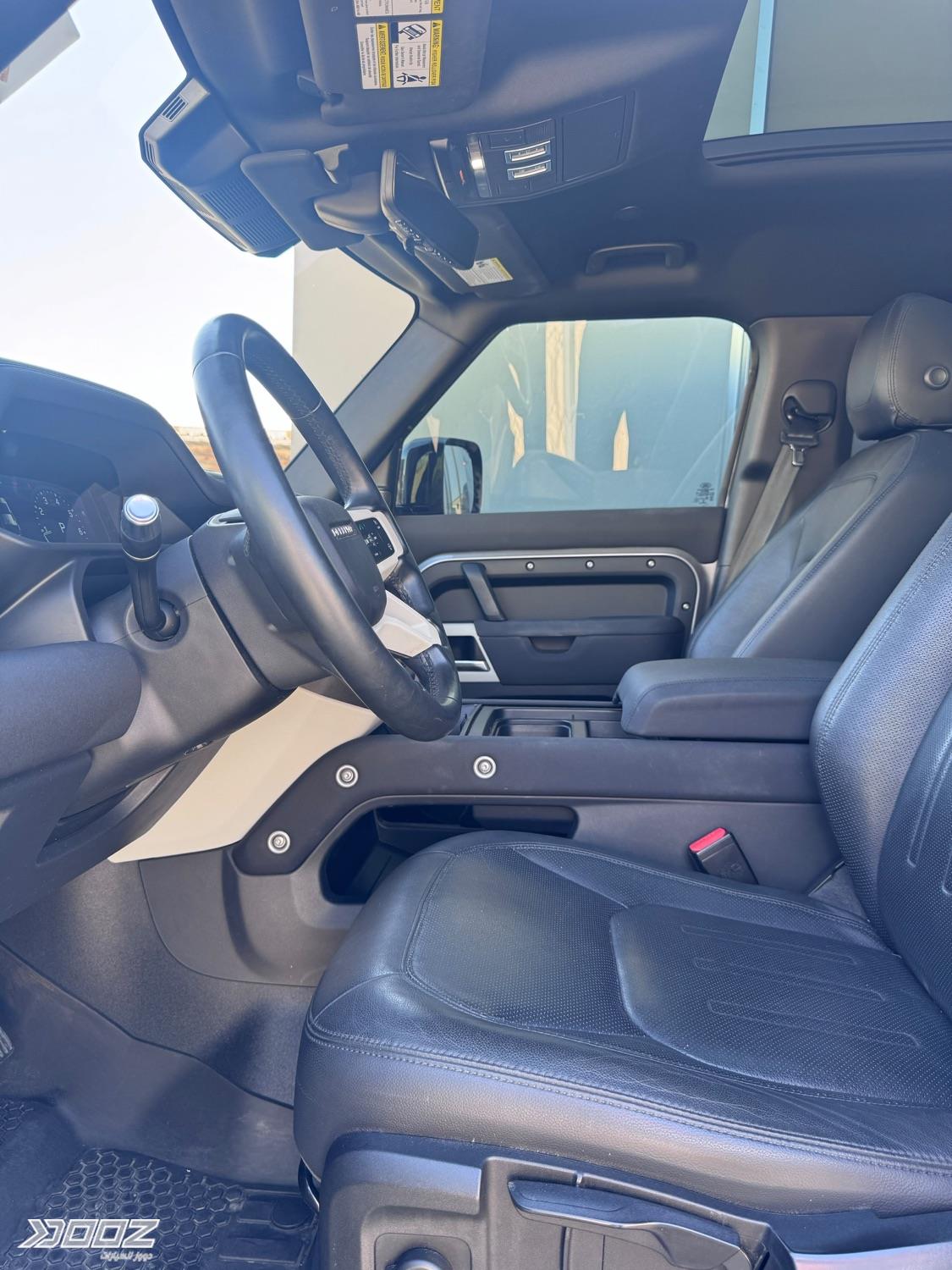 Land Rover Defender 2021 for sale in Zarqa-freezone