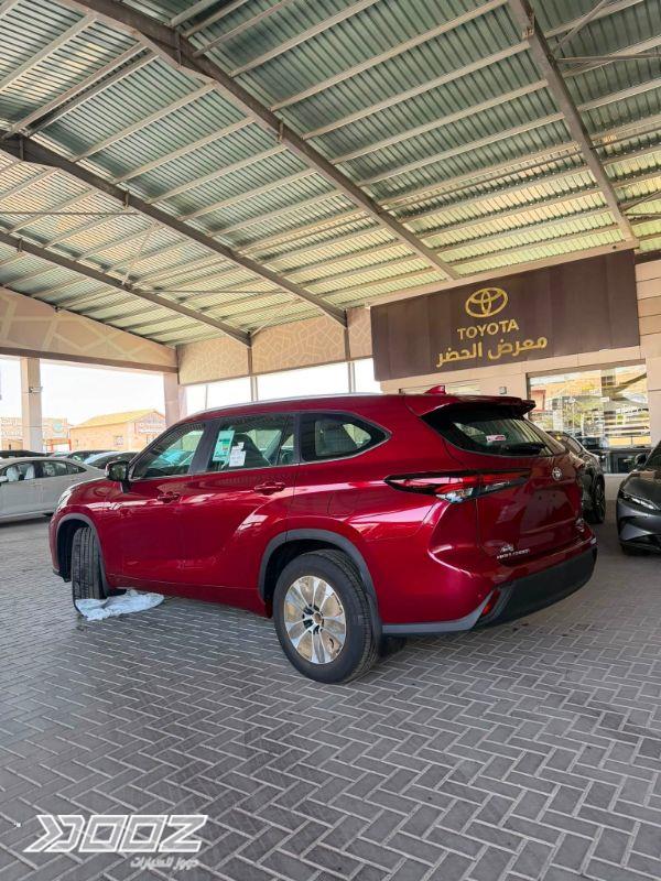 Toyota Highlander 2025 for sale in Zarqa-freezone