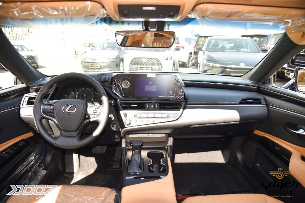 Lexus ES300H 2025 for sale in Amman