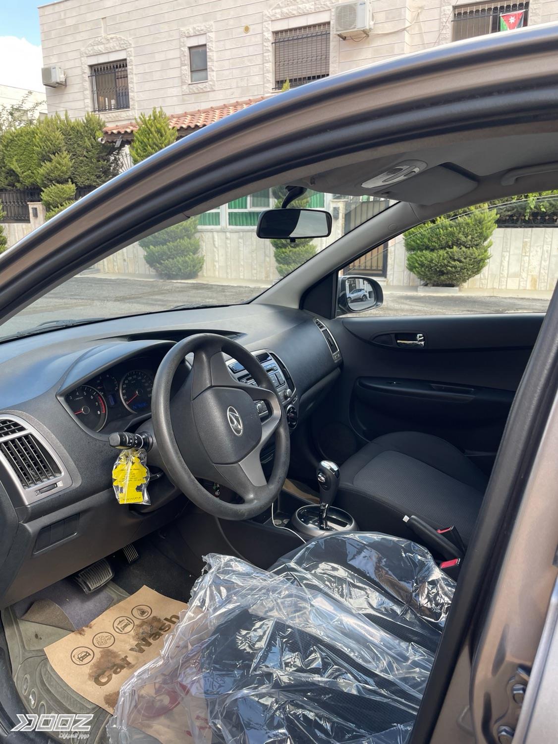 Hyundai i20 2013 for sale in Amman