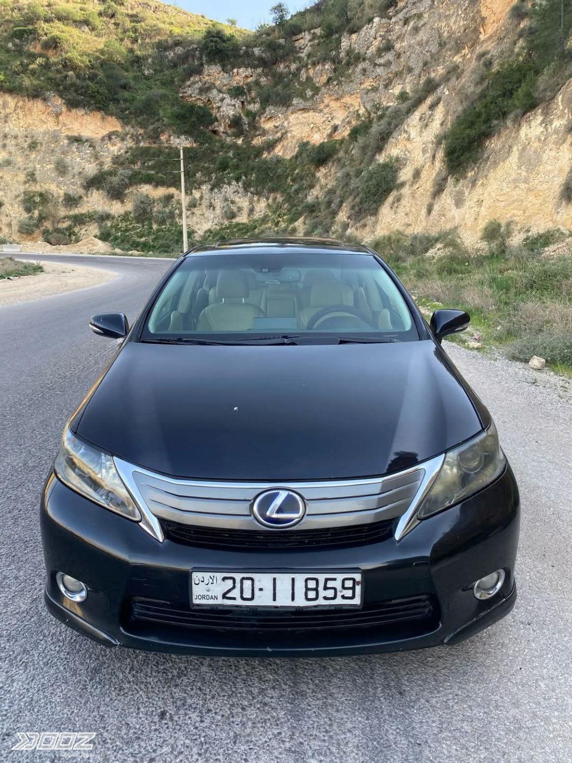 لكزس HS250 2010 للبيع في عمان