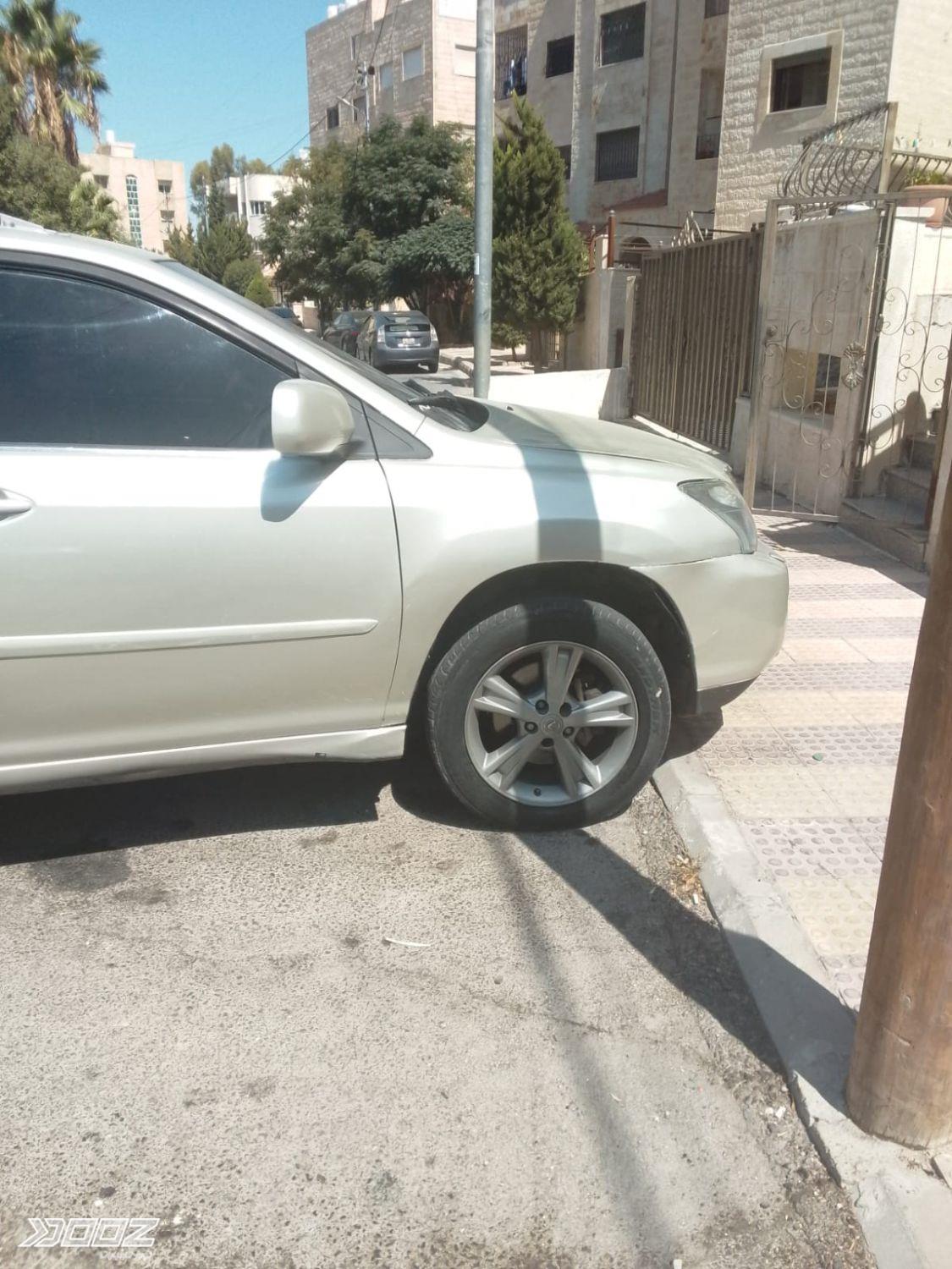 لكزس ار اكس 400 اتش 2007 للبيع في عمان
