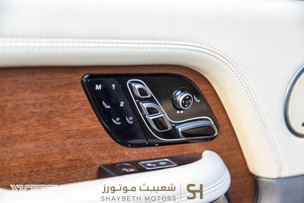 Land Rover Range Rover Vogue P400e 2019 for sale in Amman