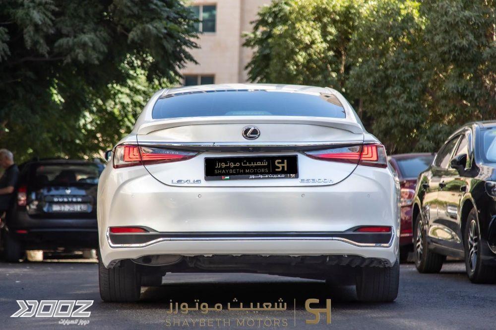 لكزس ES300H 2023 للبيع في عمان