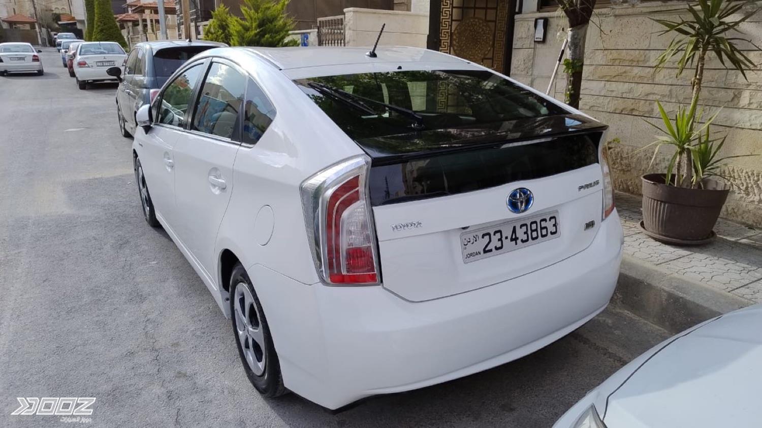 Toyota Prius 2012 for sale in Amman