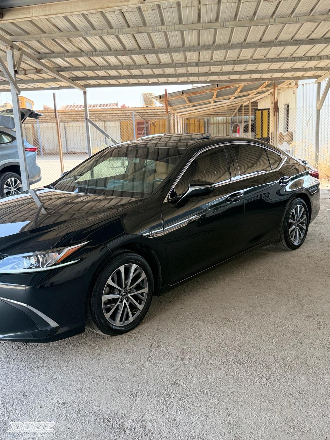 Lexus IS300 2024 for sale in Zarqa-freezone