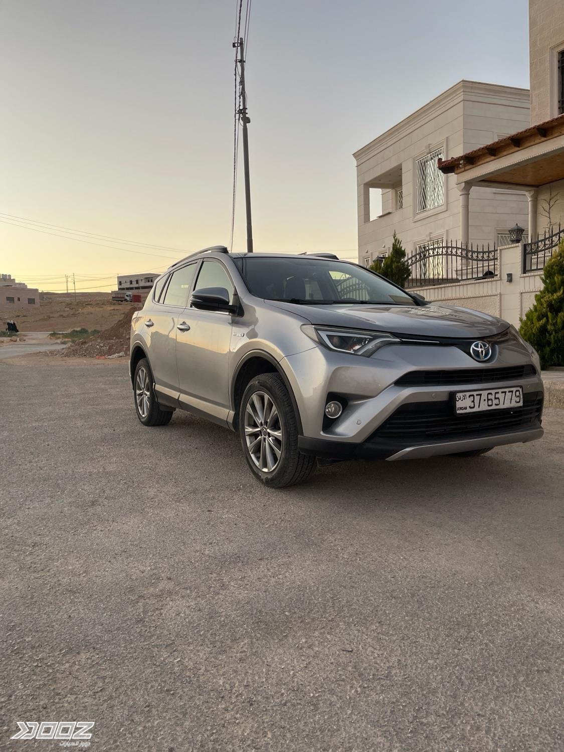 Toyota RAV4 2017 for sale in Zarqa