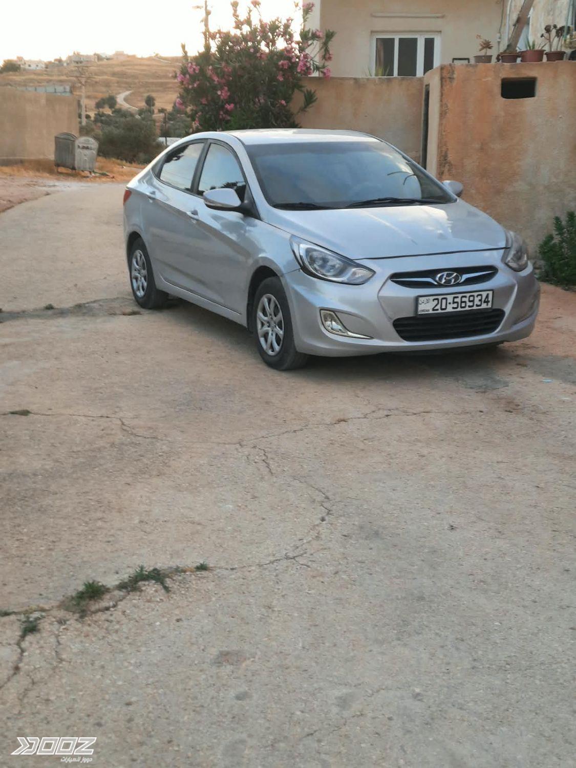 Hyundai Accent 2012 for sale in Mafraq