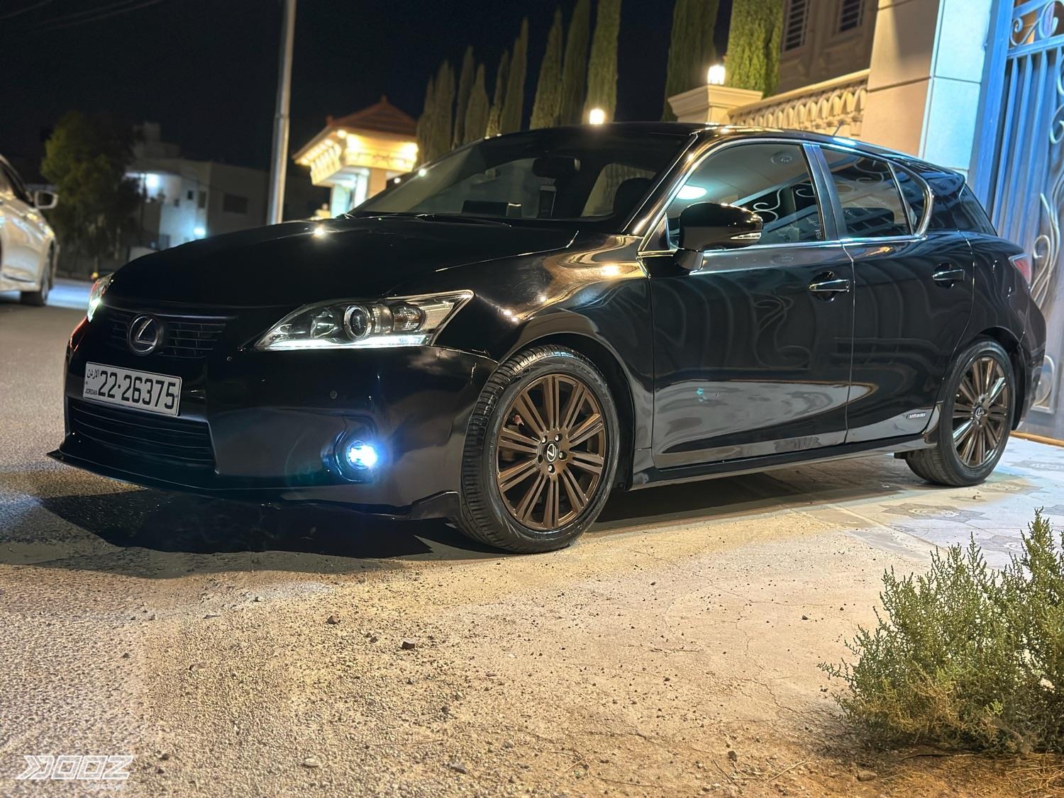 Lexus CT200H 2012 for sale in Zarqa