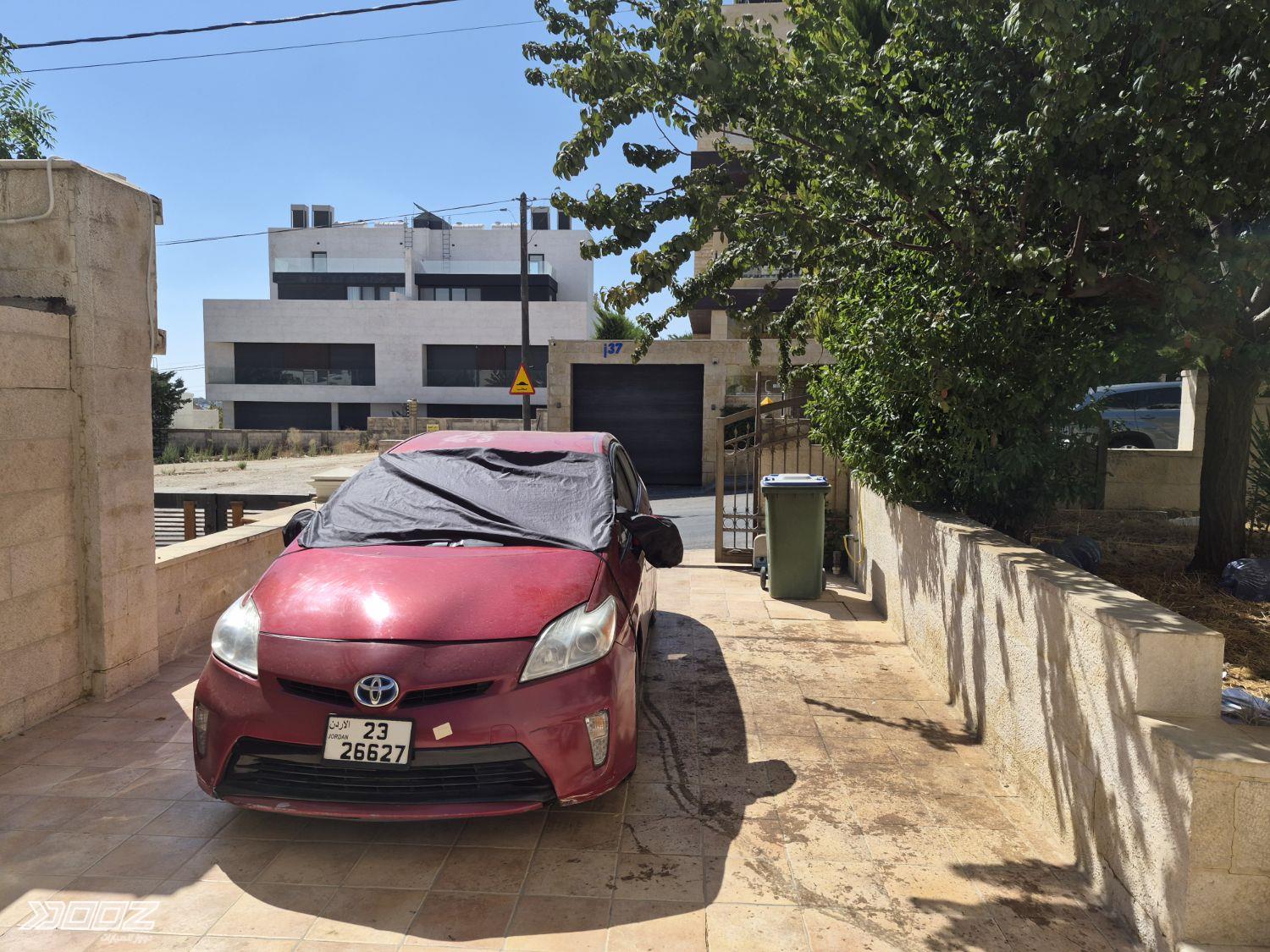 تويوتا Prius 2014 للبيع في عمان