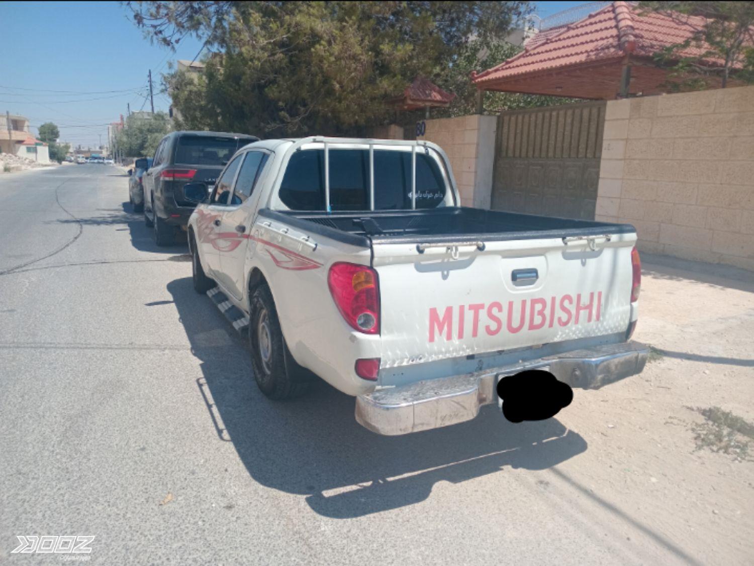 Mitsubishi L200 2010 for sale in Mafraq