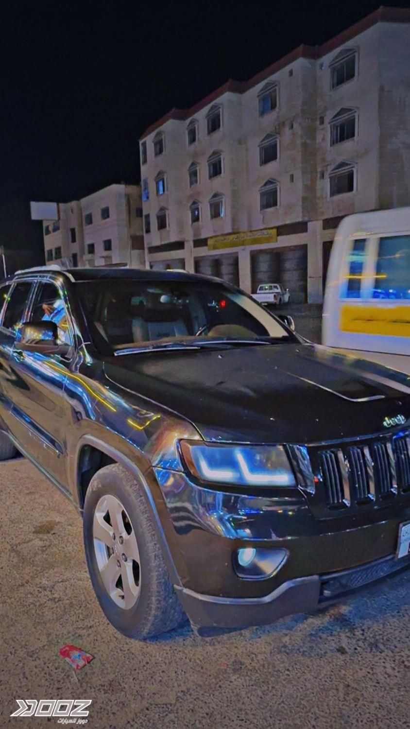 Jeep Grand Cherokee 2011 for sale in Irbid