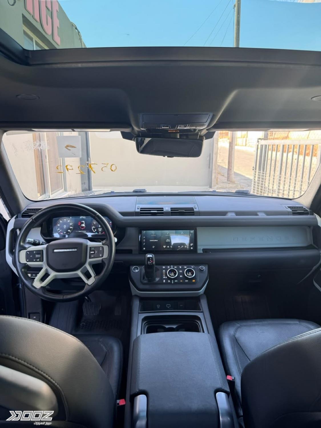 Land Rover Defender 2021 for sale in Zarqa-freezone