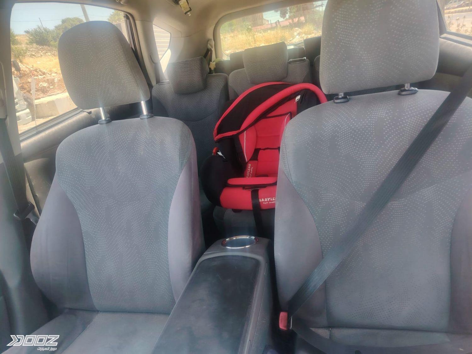 Toyota Prius 2013 for sale in Ajloun