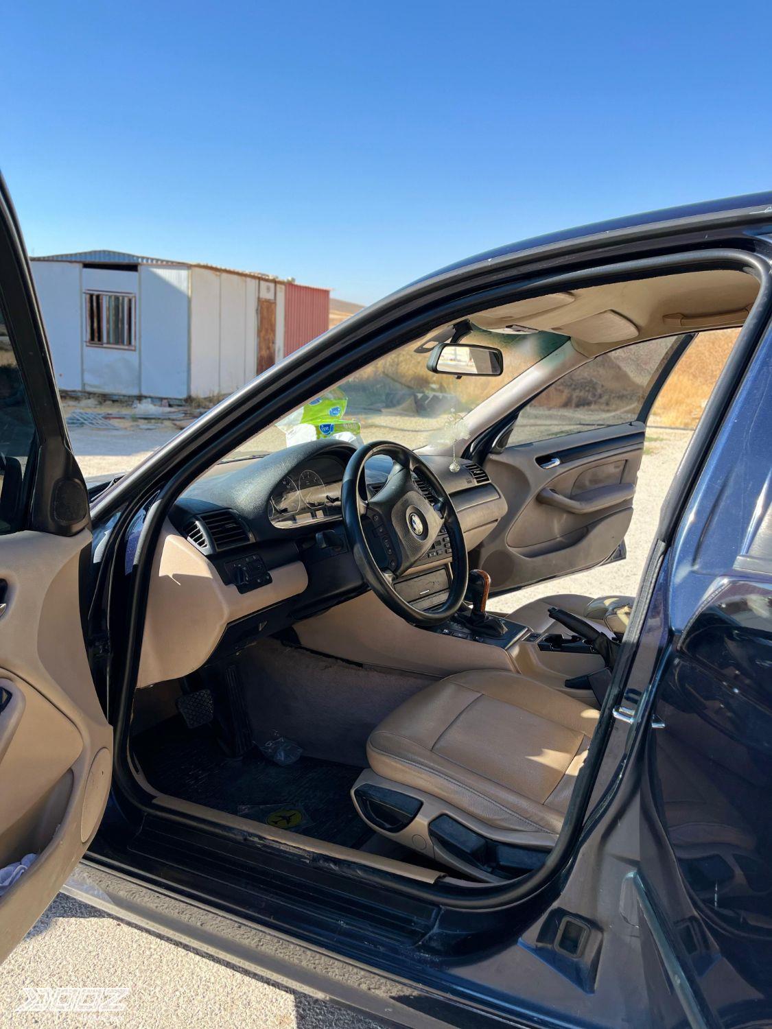 BMW 318I 2002 for sale in Al Karak