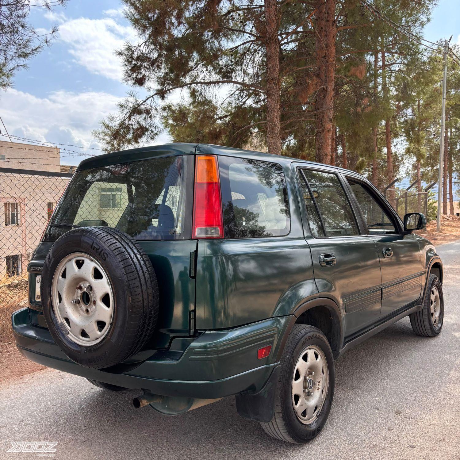 Honda CR-V 2000 for sale in Jerash
