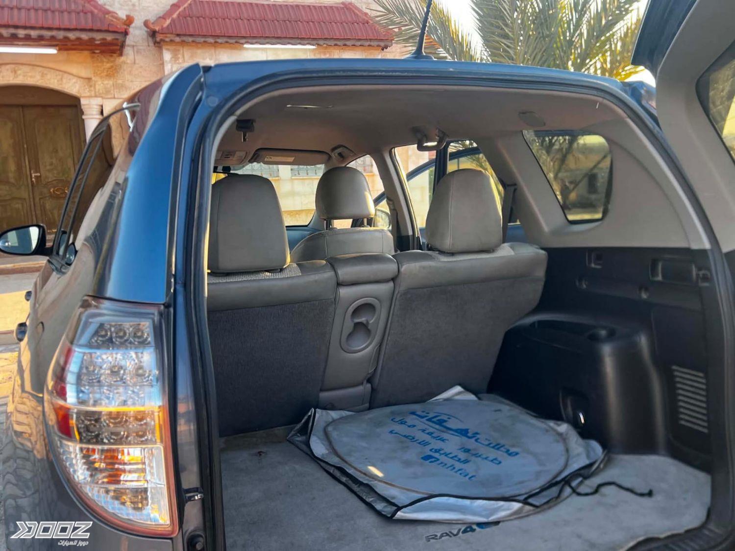 Toyota RAV4 2014 for sale in Amman