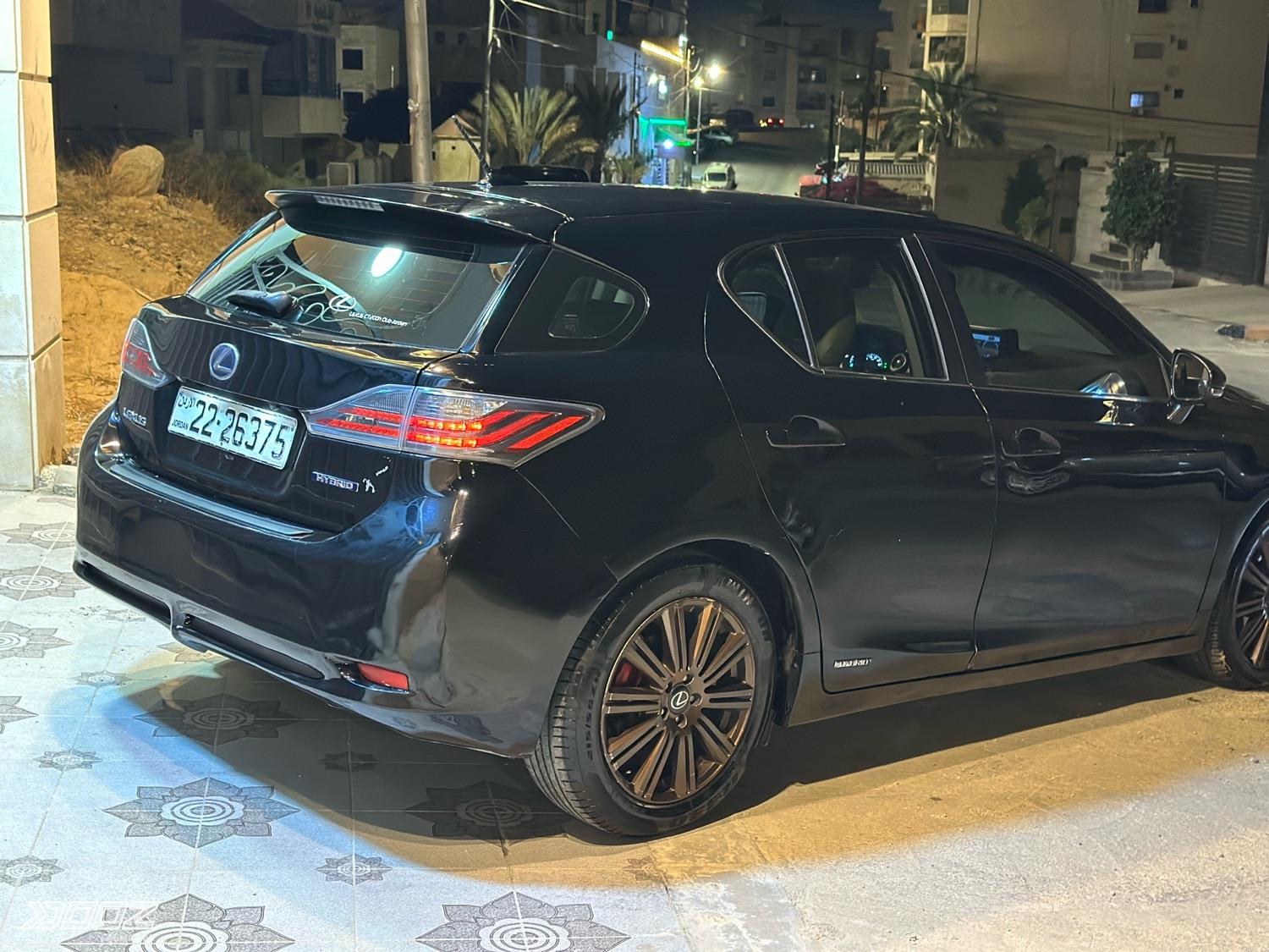 Lexus CT200H 2012 for sale in Zarqa