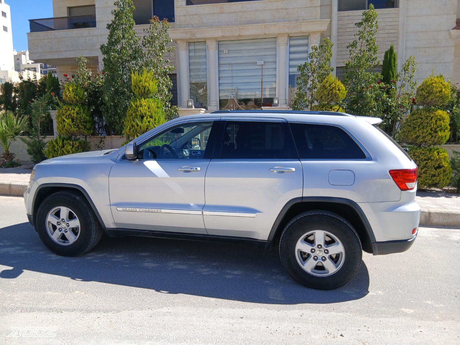 Jeep Grand Cherokee 2012 for sale in Amman