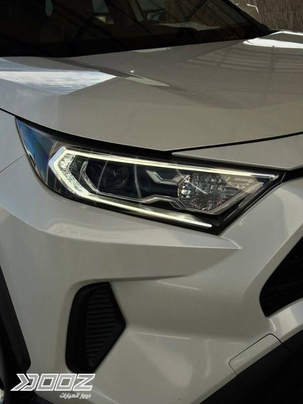 Toyota RAV4 2021 for sale in Zarqa-freezone