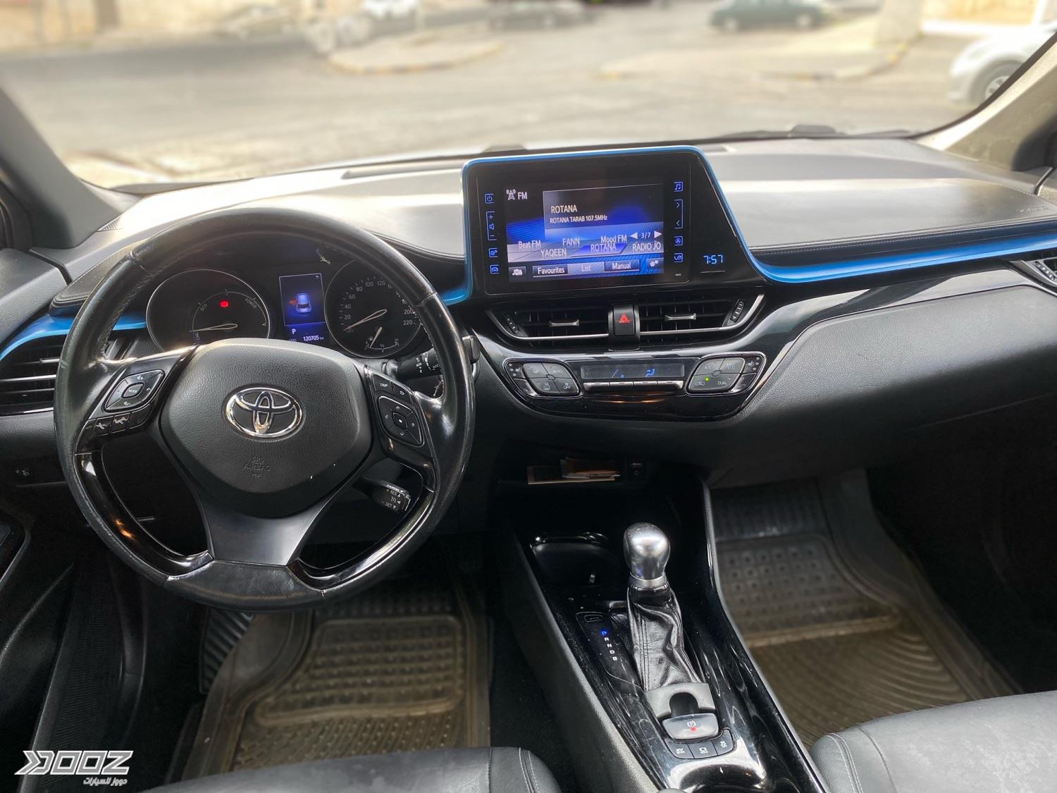 تويوتا C-HR 2019 للبيع في عمان