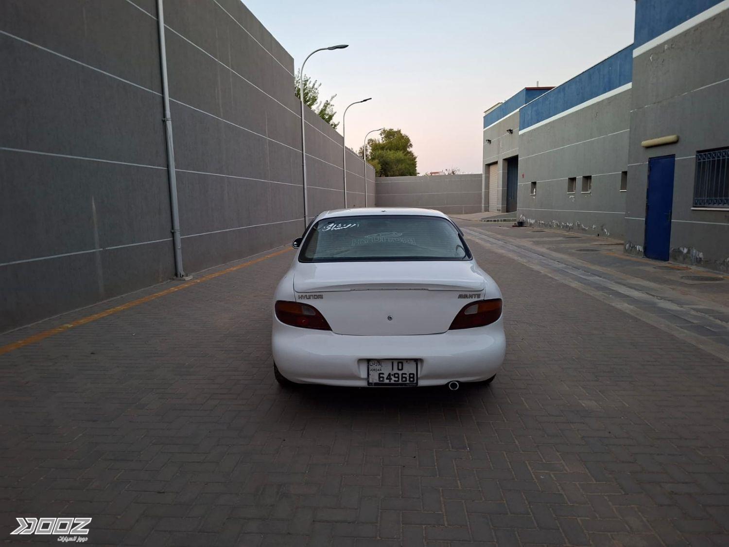 Hyundai Avante 1997 for sale in Ajloun