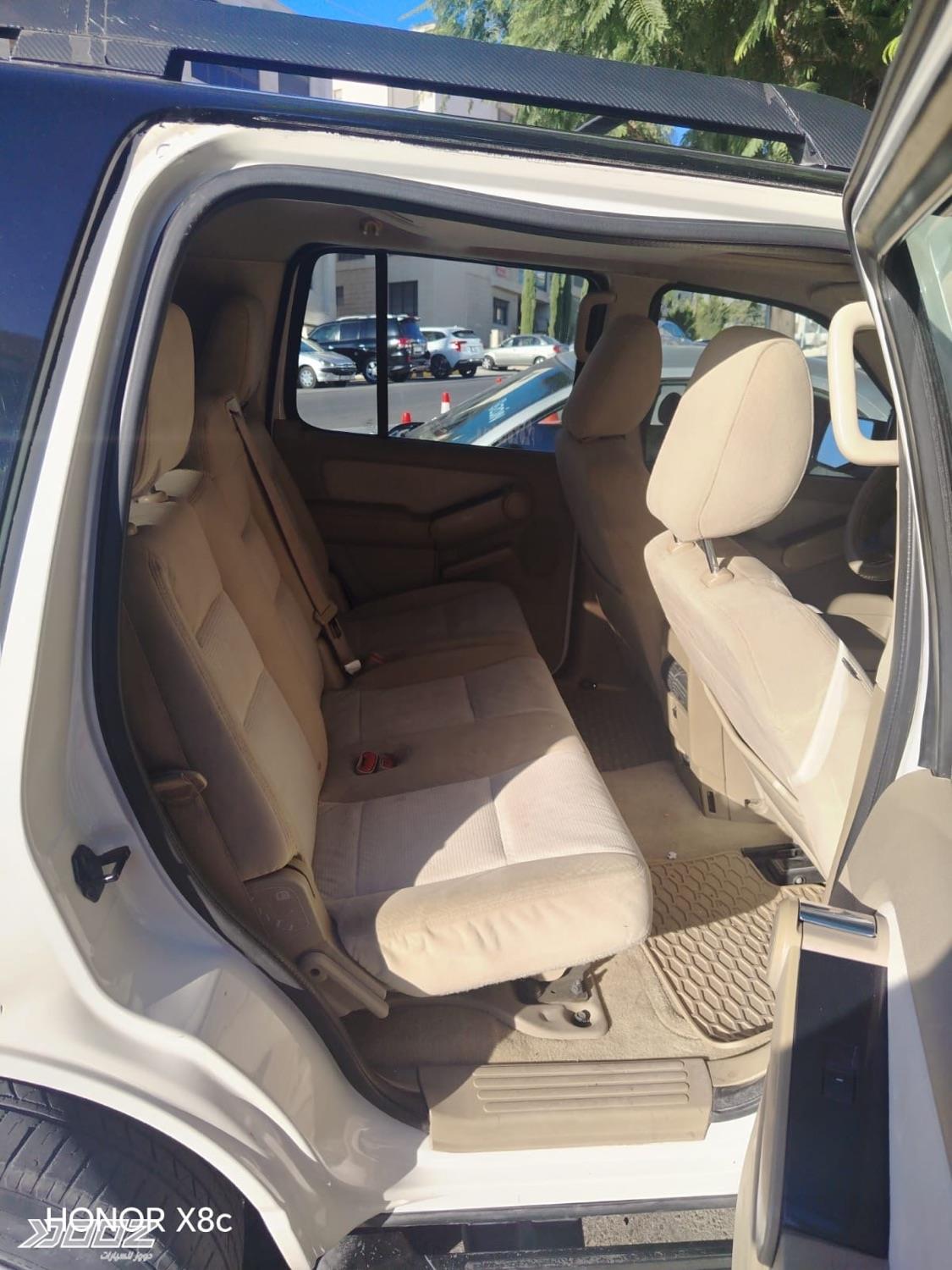 Ford Explorer 2010 for sale in Amman