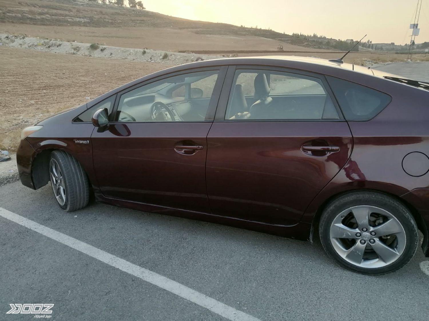 Toyota Prius 2013 for sale in Amman