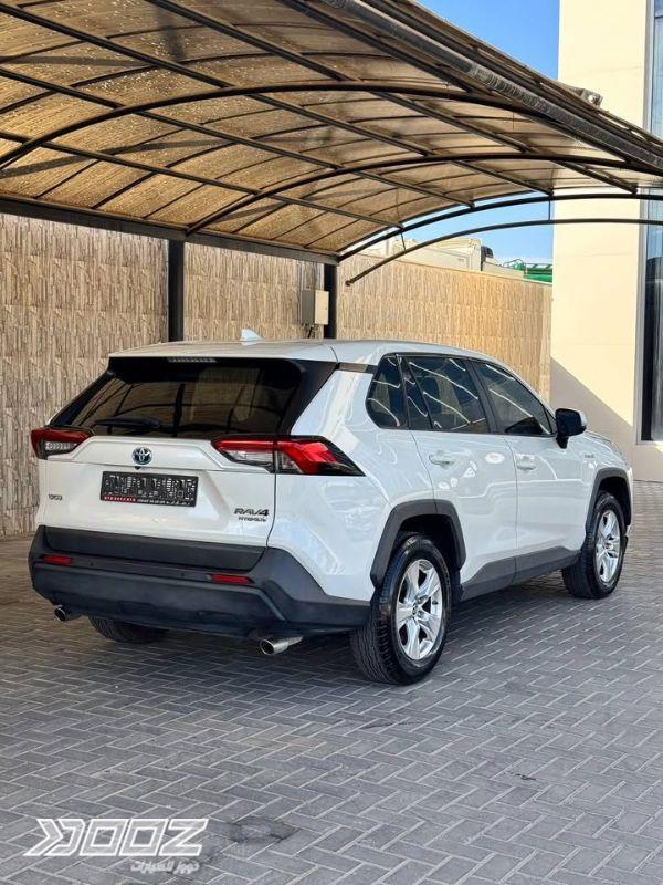 Toyota RAV4 2021 for sale in Zarqa-freezone