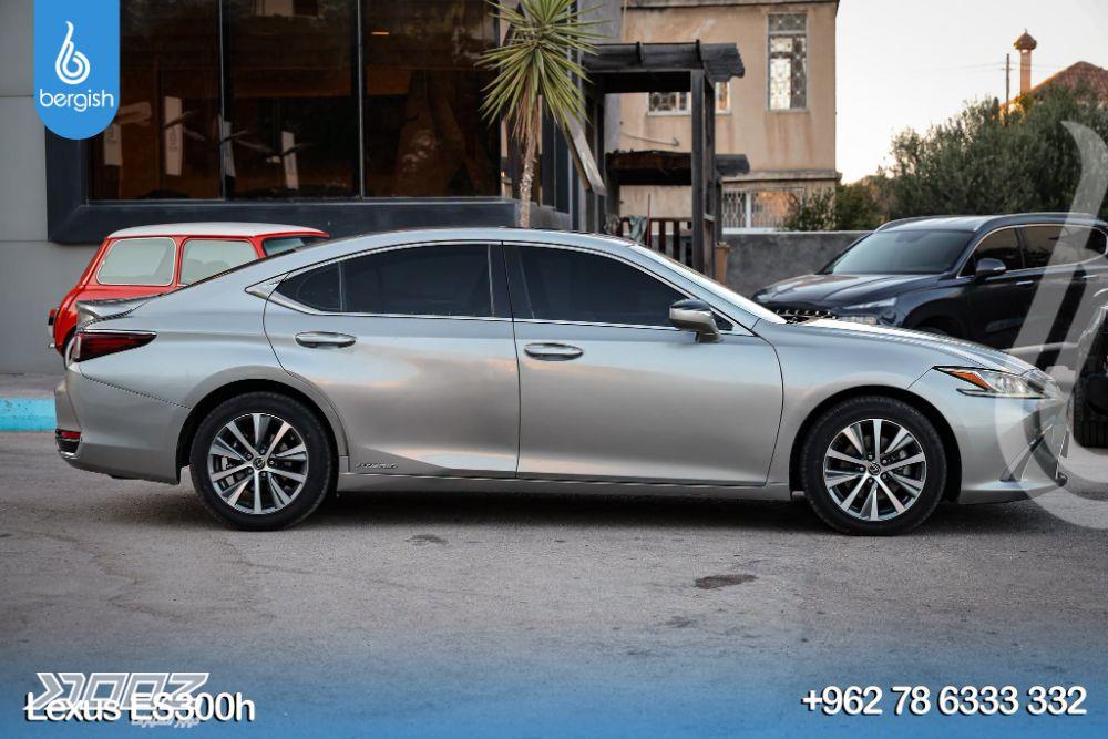Lexus ES300H 2019 for sale in Irbid