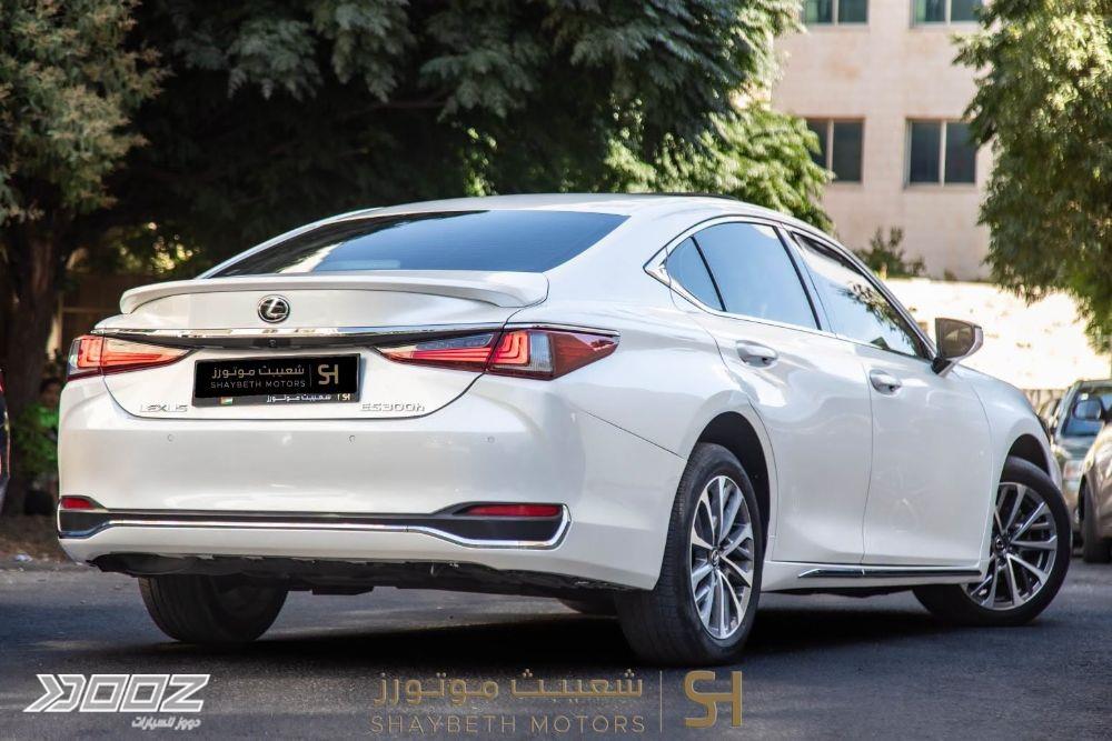 Lexus ES300H 2022 for sale in Amman