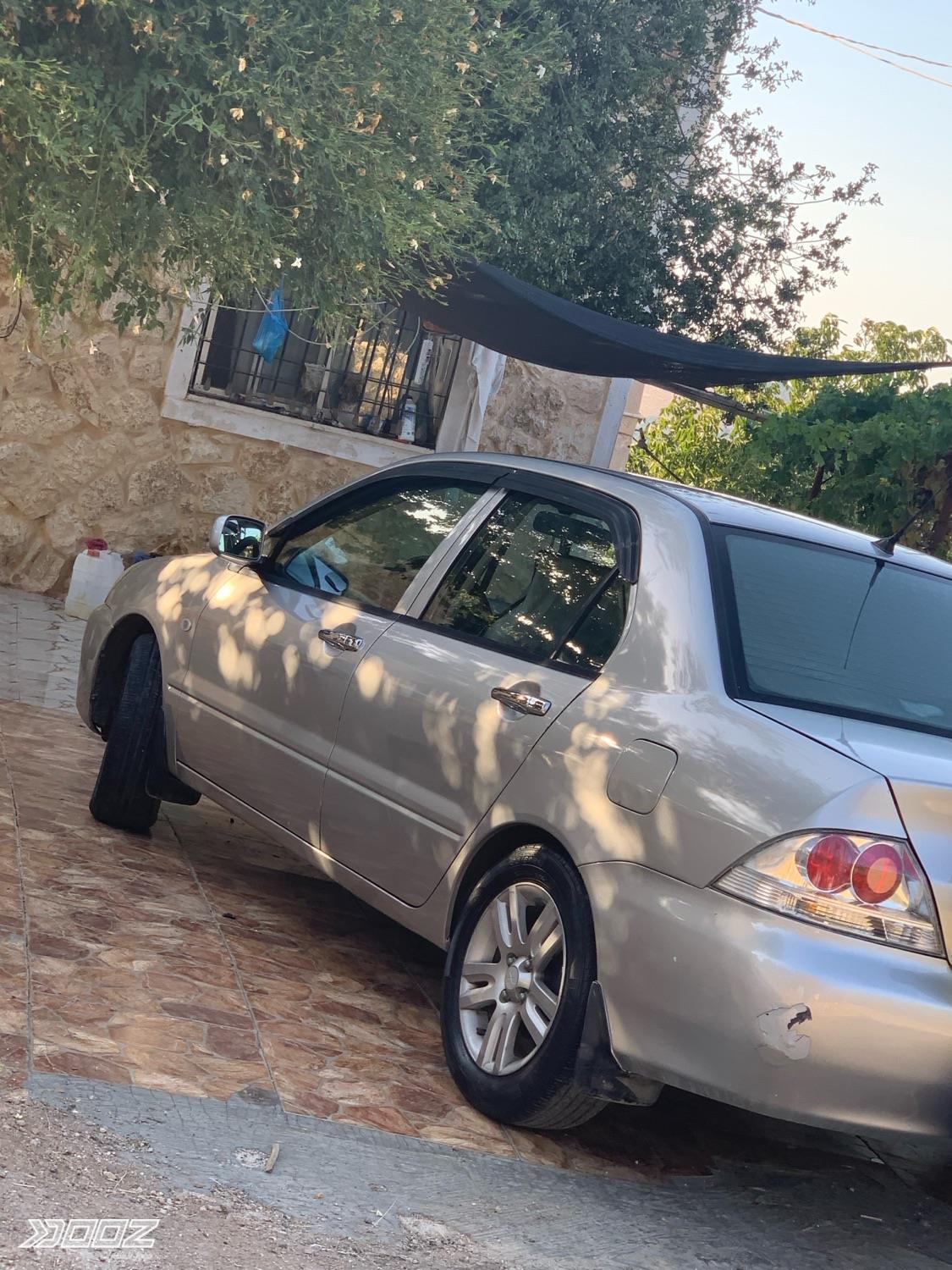 ميتسوبيشي Lancer 2011 للبيع في إربد