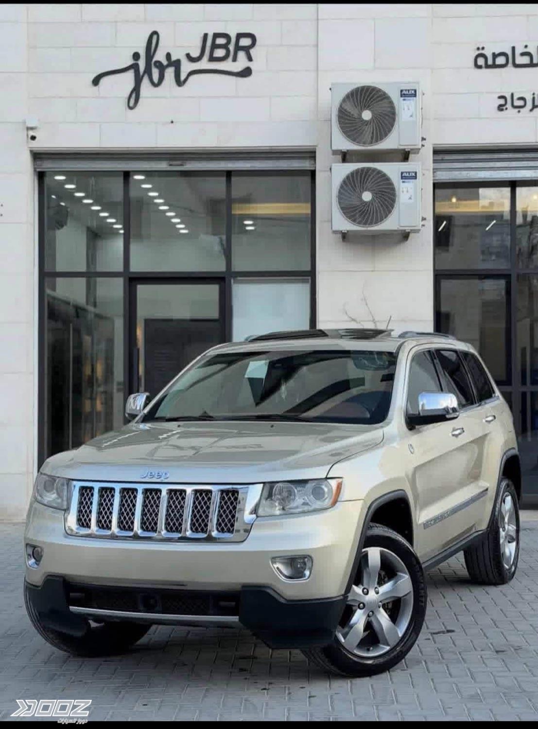 Jeep Grand Cherokee 2011 for sale in Amman