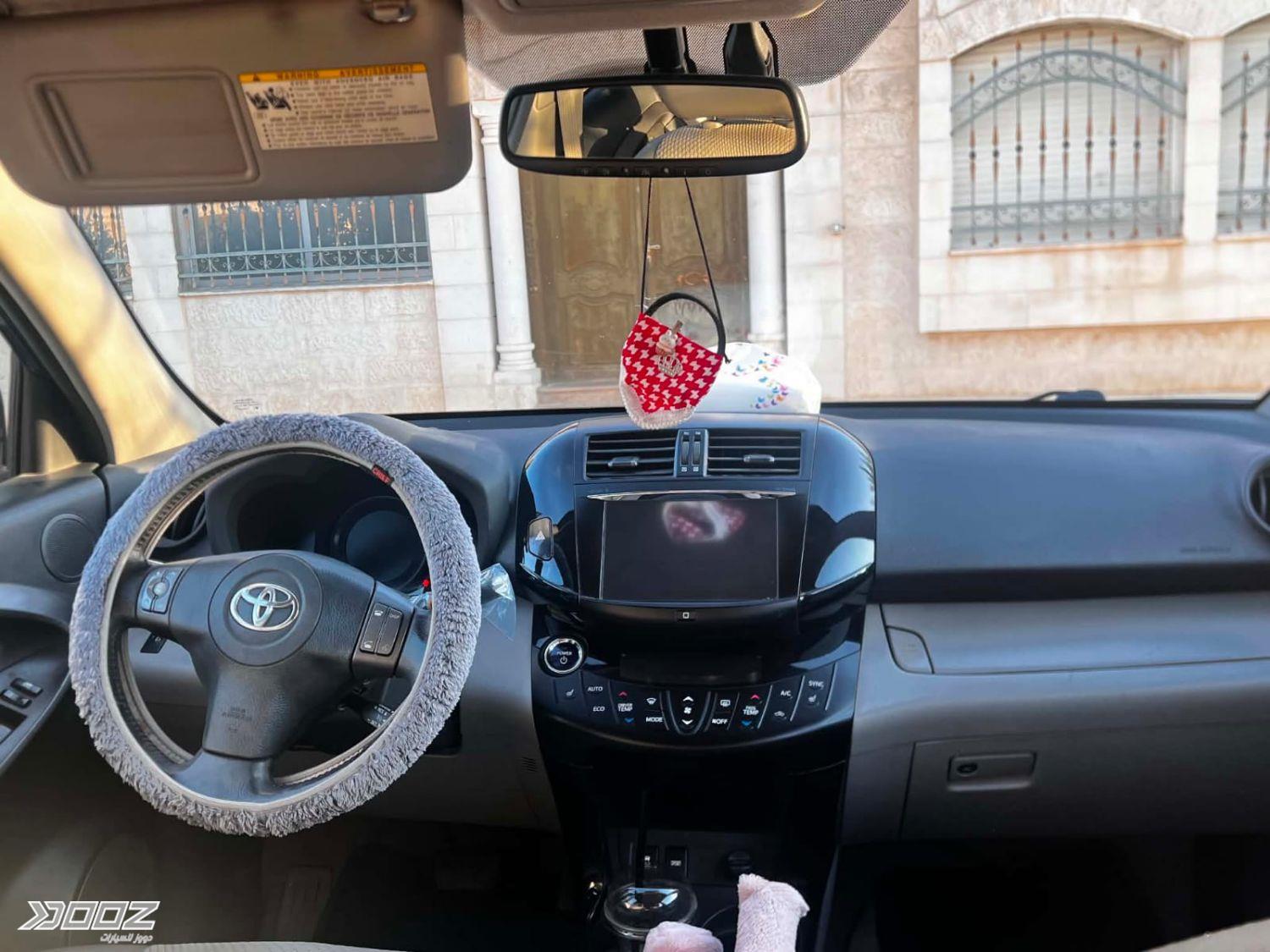 Toyota RAV4 2014 for sale in Amman