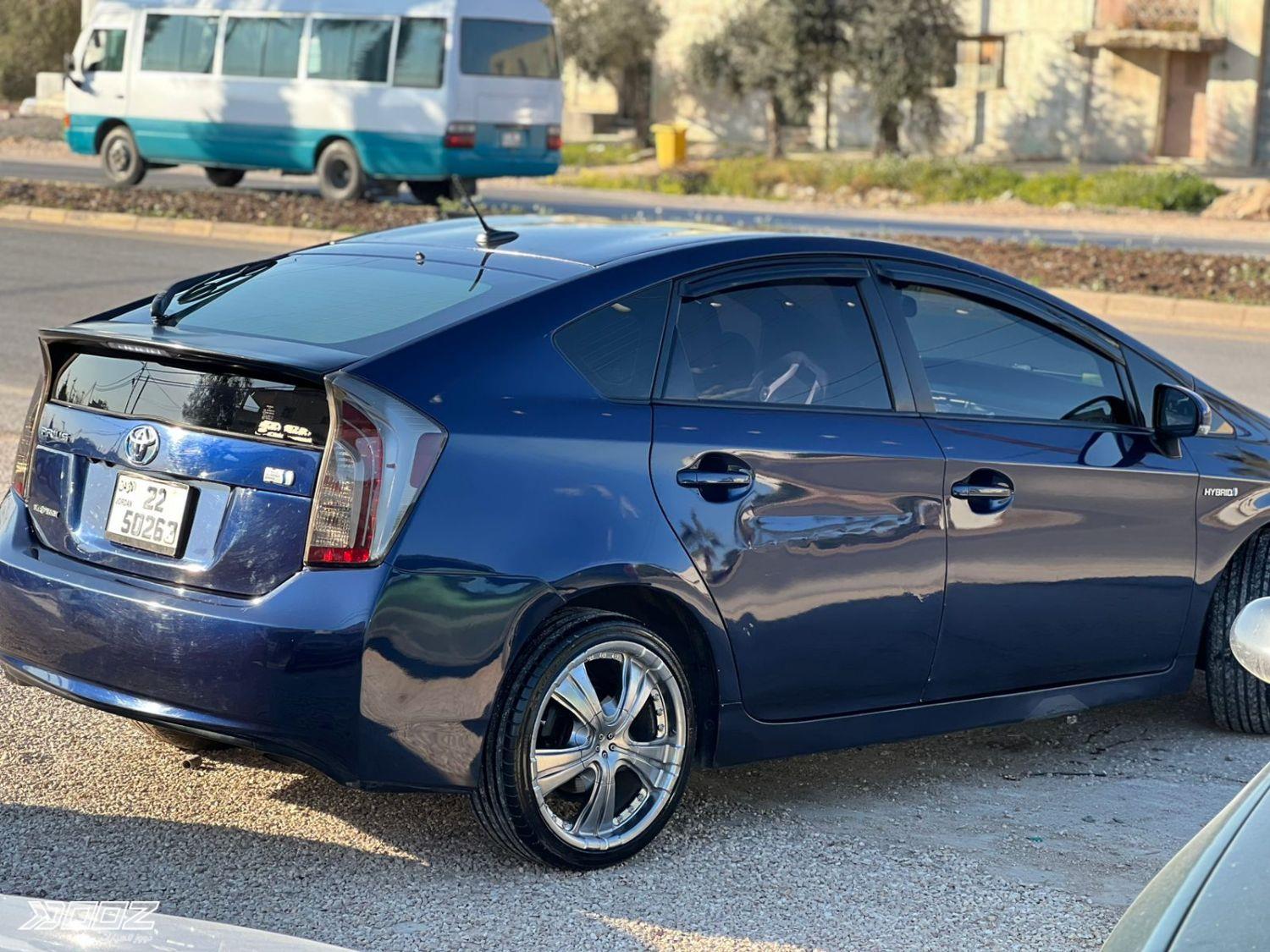 Toyota Prius 2014 for sale in Irbid