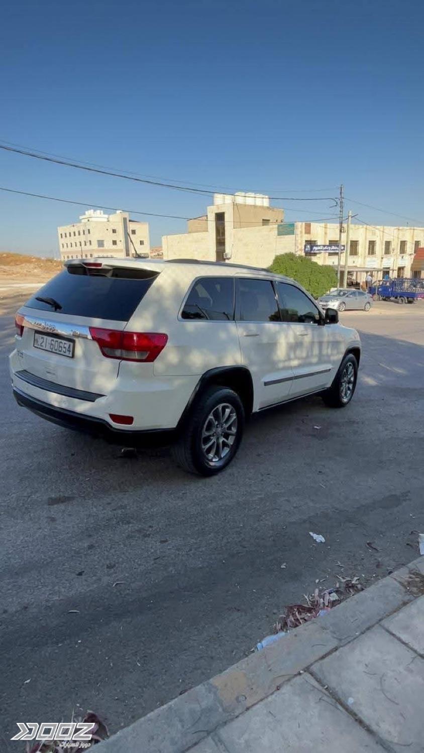 Jeep Grand Cherokee 2011 for sale in Amman
